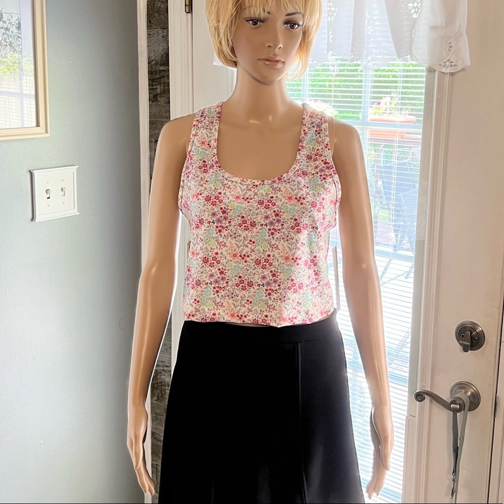 Evolution and Creation Top SZ LG NWT